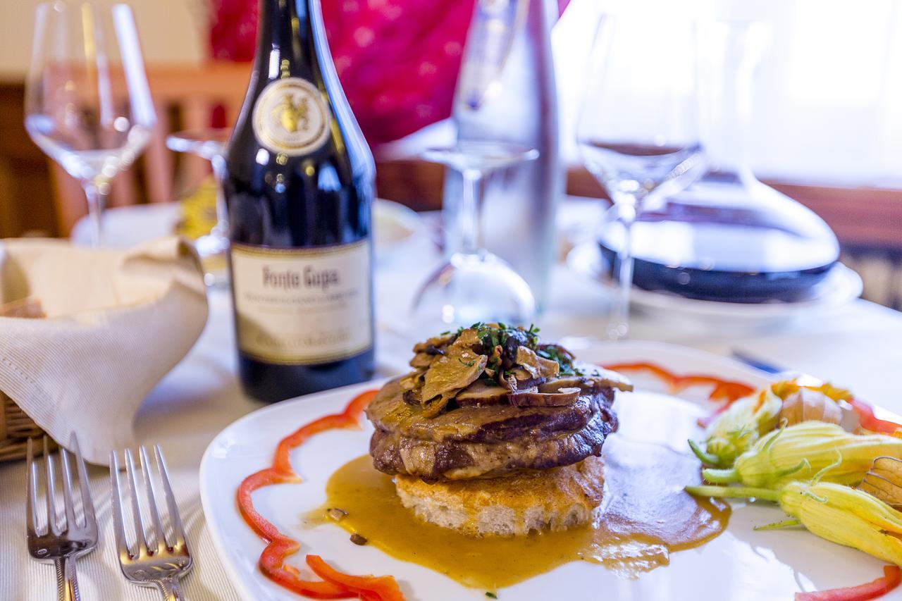 Hotel Trieste ロッカラーゾ エクステリア 写真